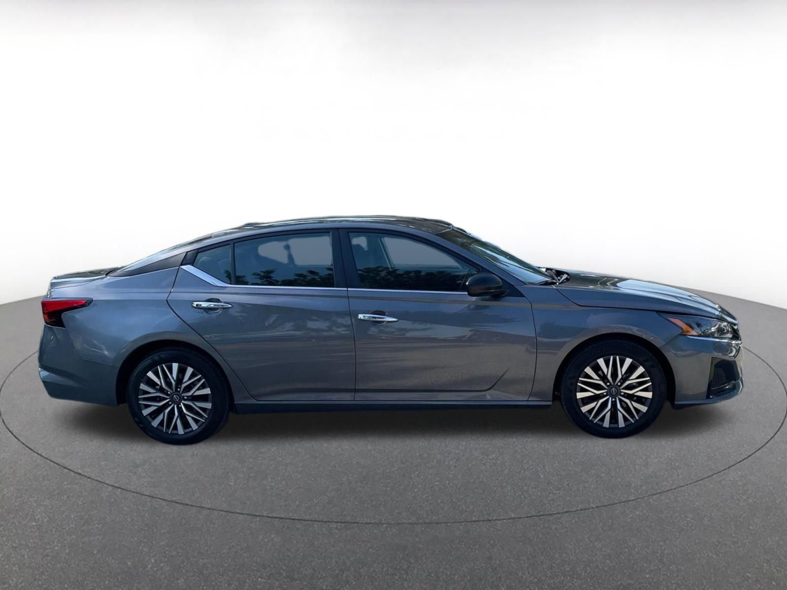 Thumbnail: 2025 Nissan Altima - 15