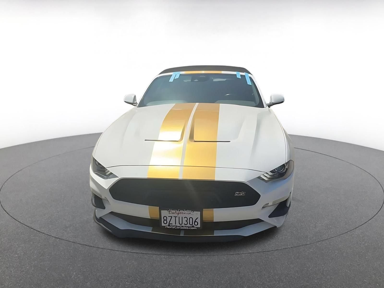 Thumbnail: 2022 Ford Mustang - 4
