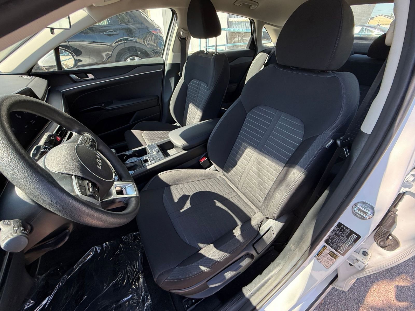 Thumbnail: 2025 Kia K5 - 33