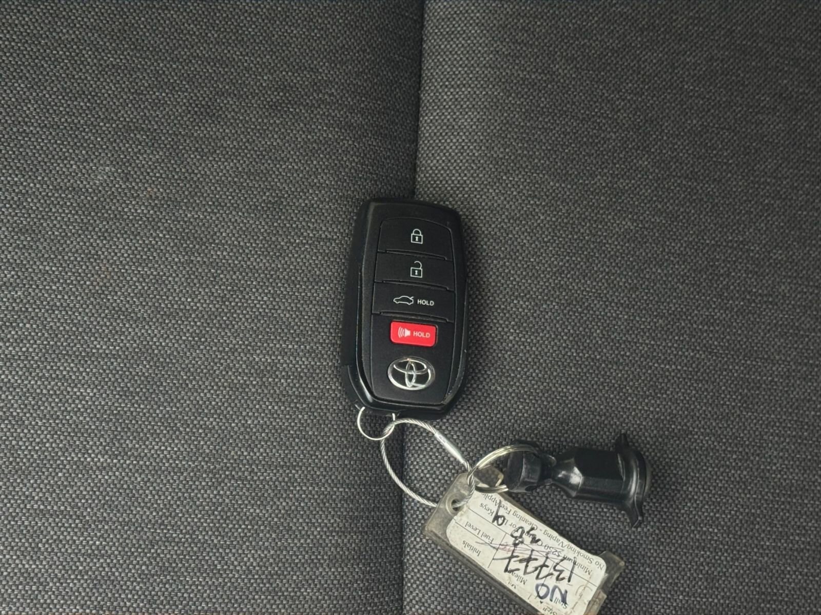 Thumbnail: 2025 Toyota Camry - 21