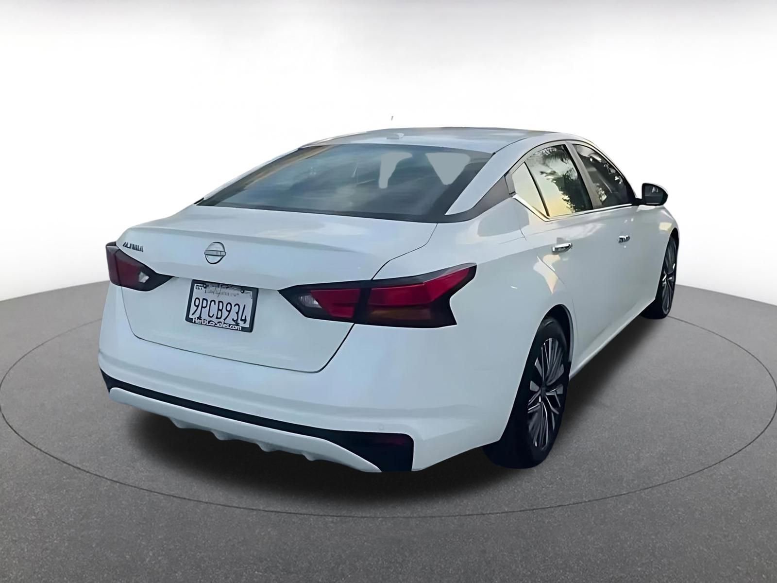 Thumbnail: 2025 Nissan Altima - 15