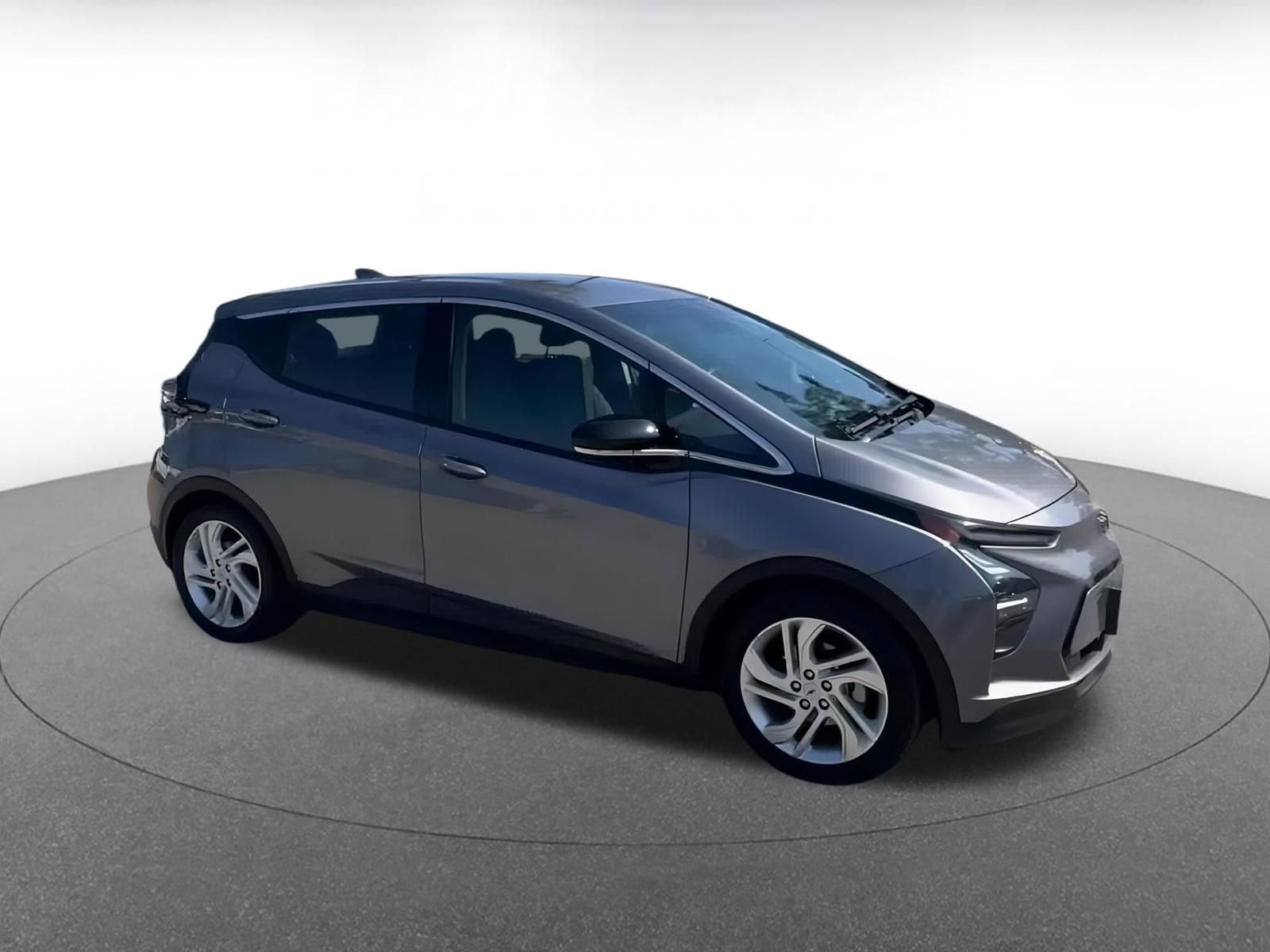 Thumbnail: 2023 Chevrolet Bolt EV - 2
