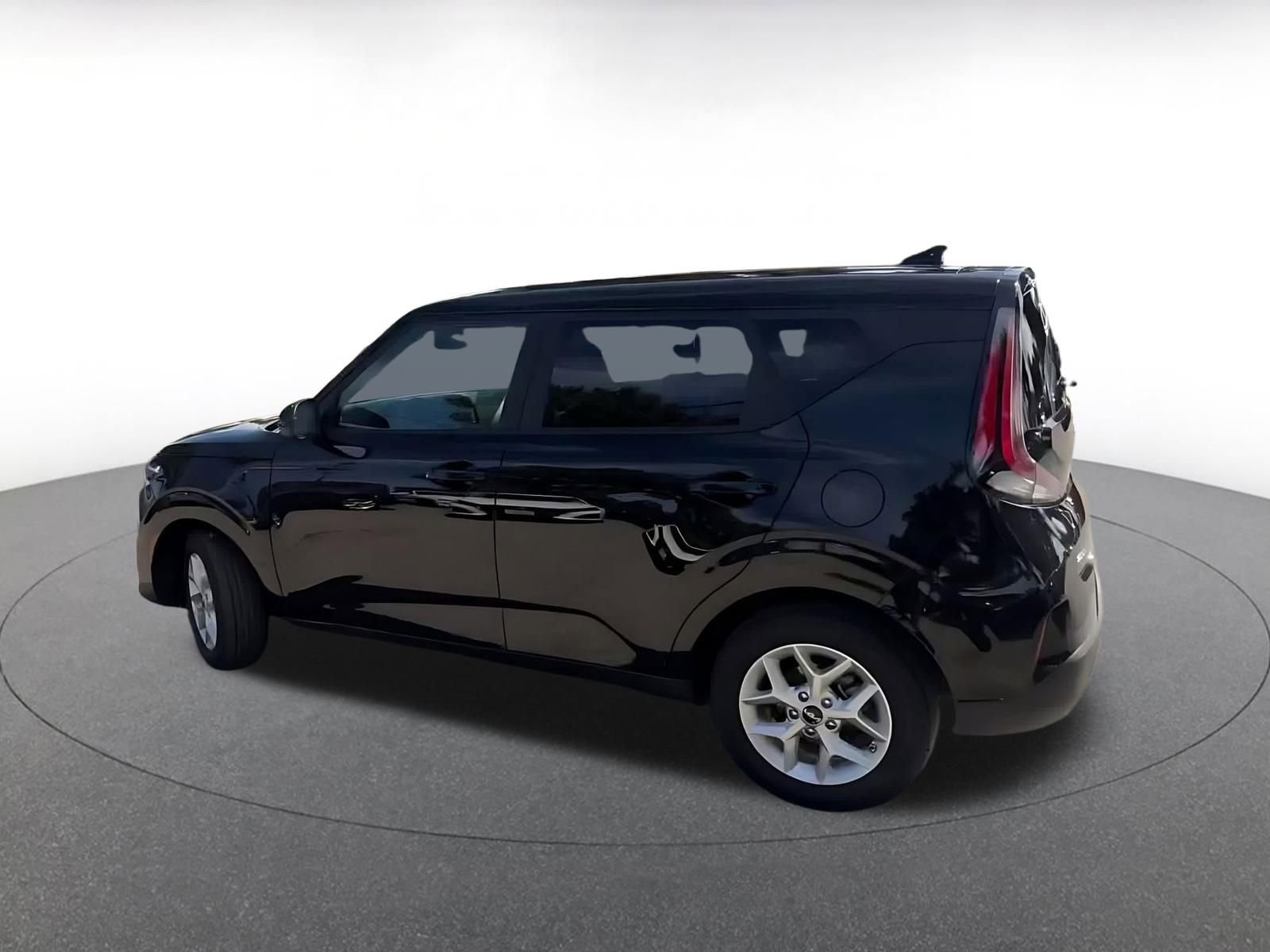 Thumbnail: 2025 Kia Soul - 10