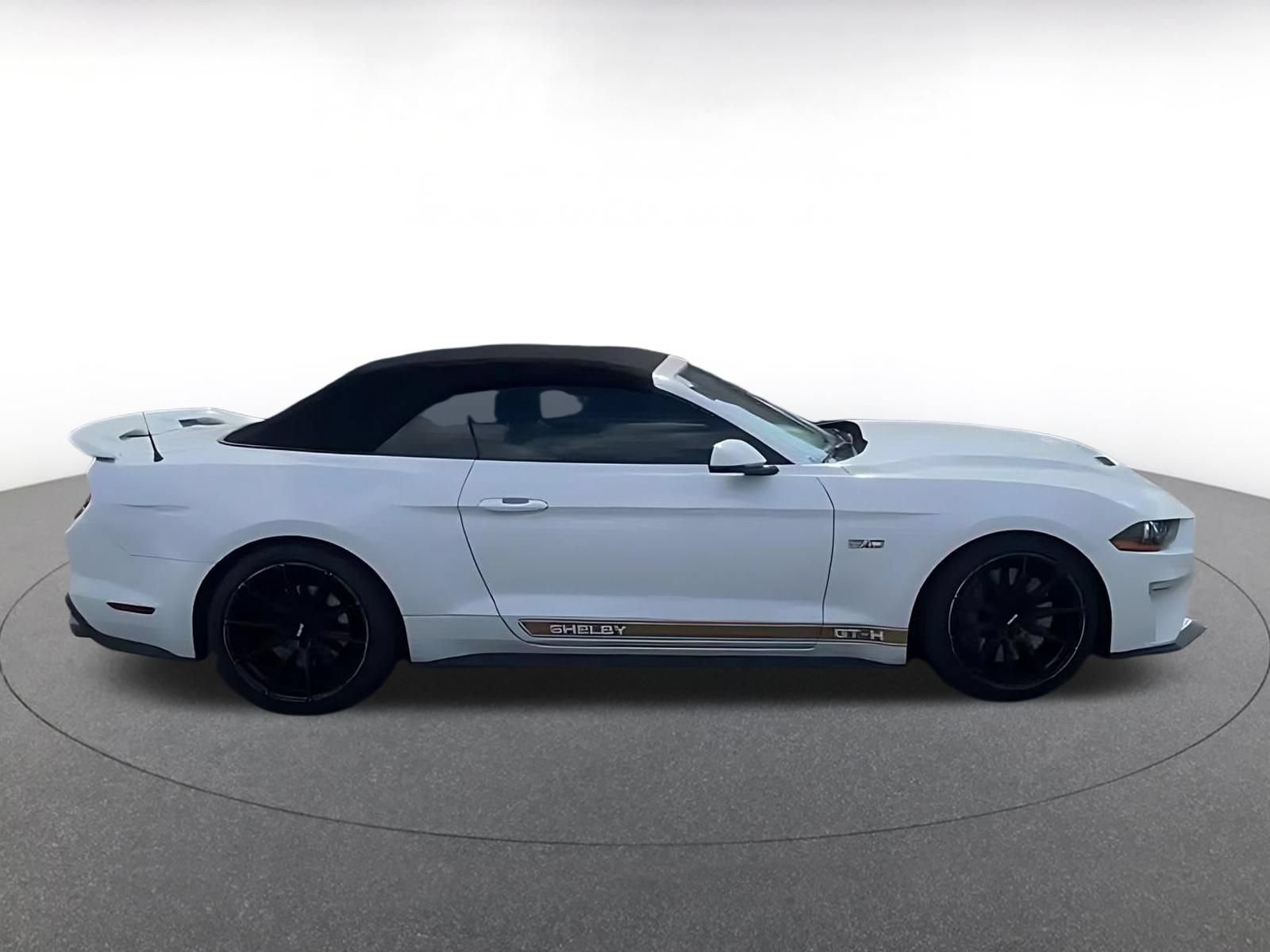 Thumbnail: 2022 Ford Mustang - 13