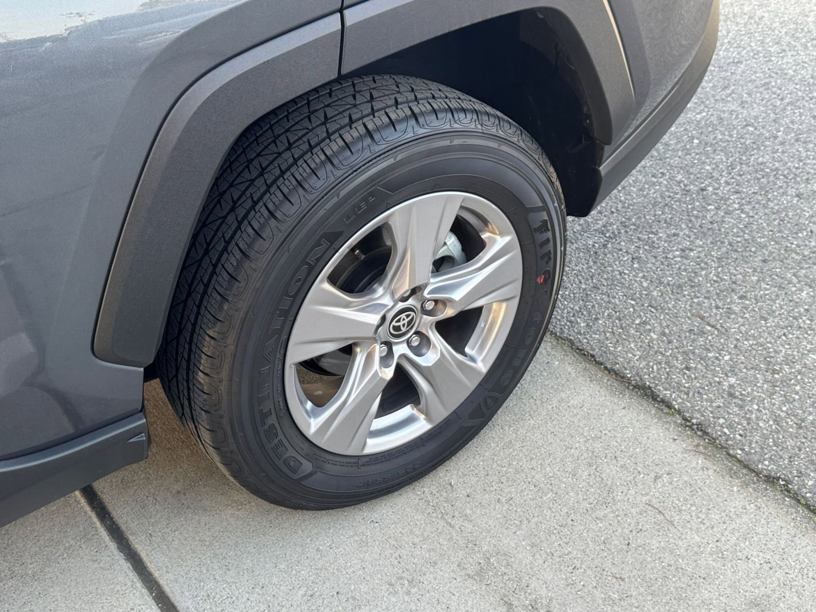 Thumbnail: 2025 Toyota RAV4 - 32