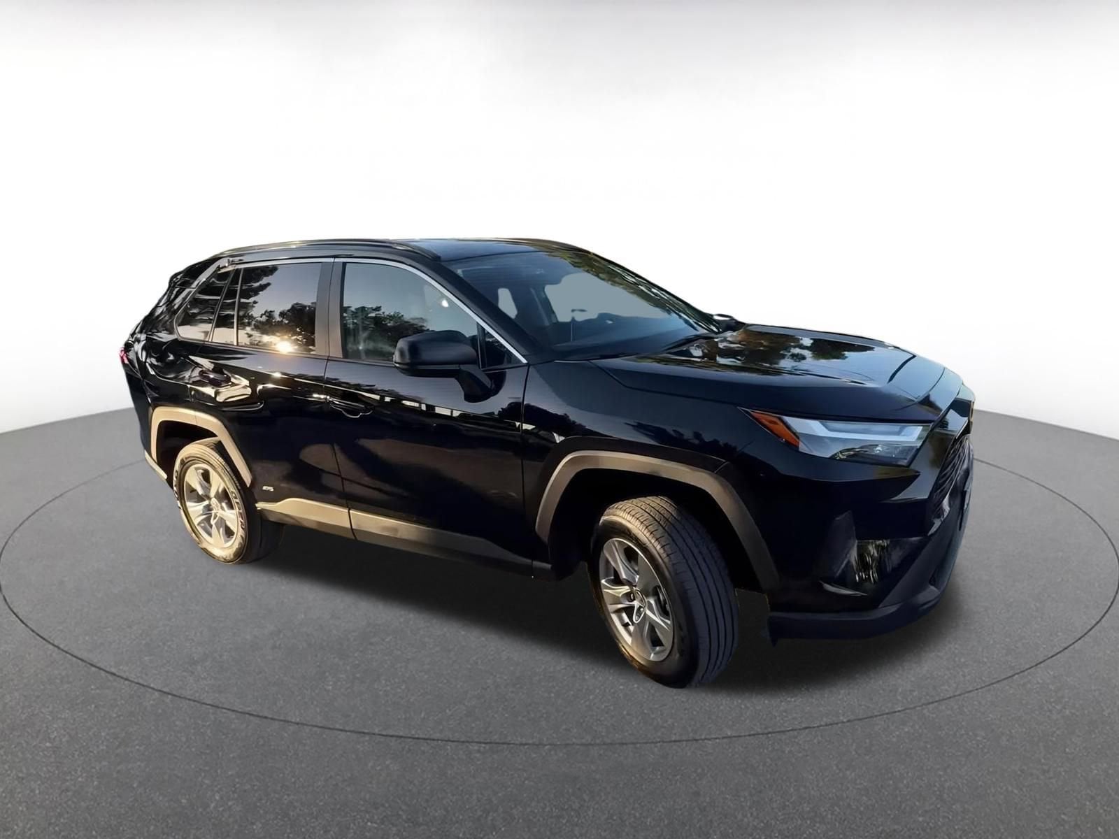 Thumbnail: 2025 Toyota RAV4 - 2