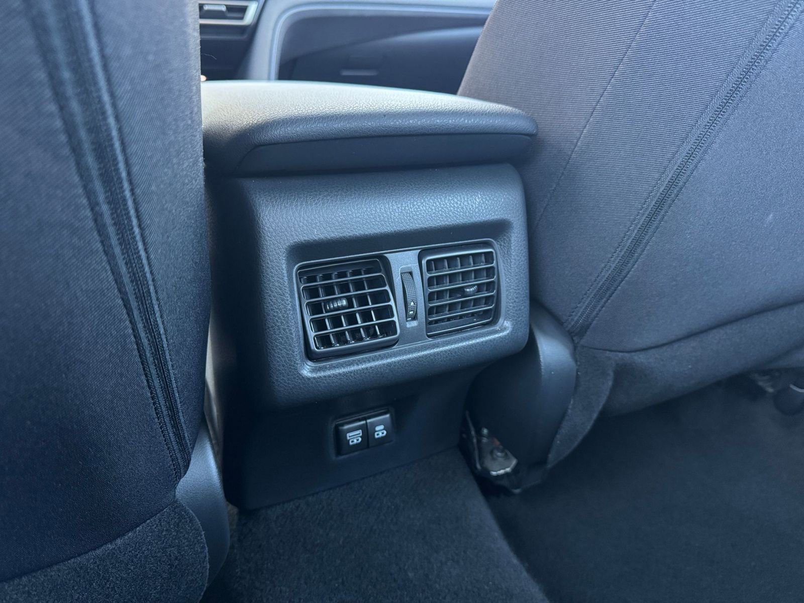 Thumbnail: 2025 Toyota Camry - 23