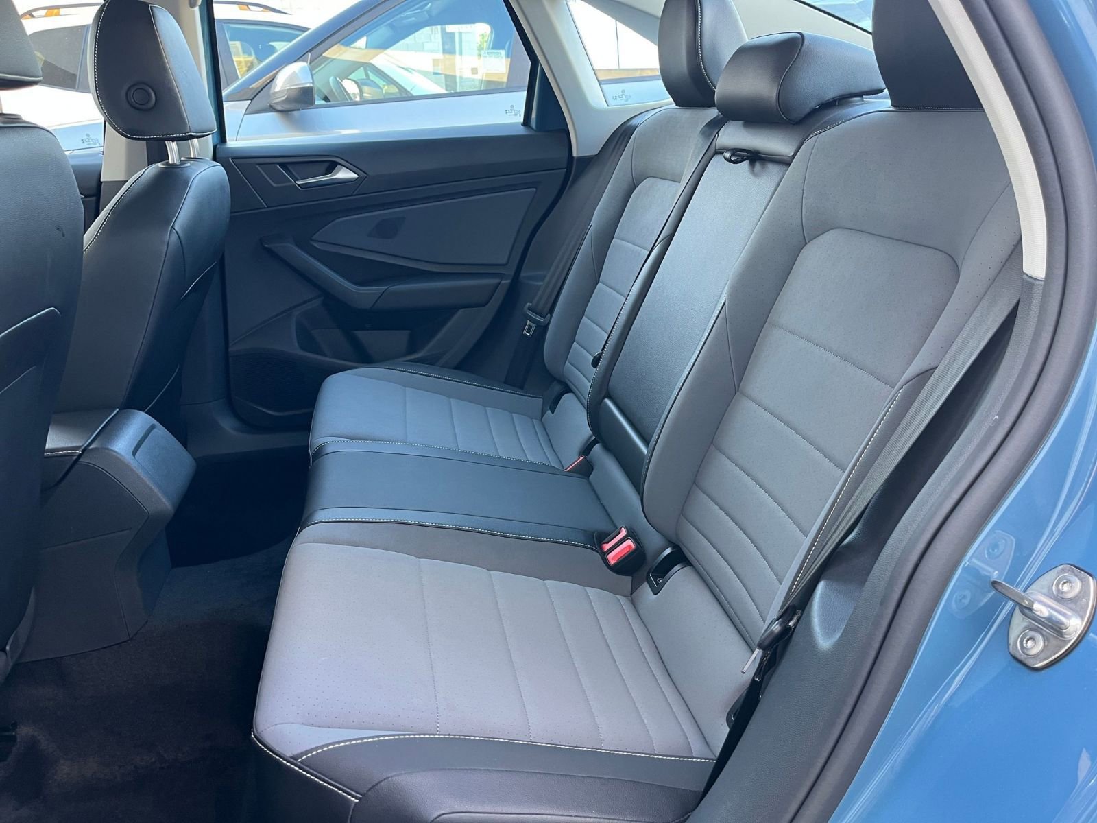 Thumbnail: 2025 Volkswagen Jetta - 25