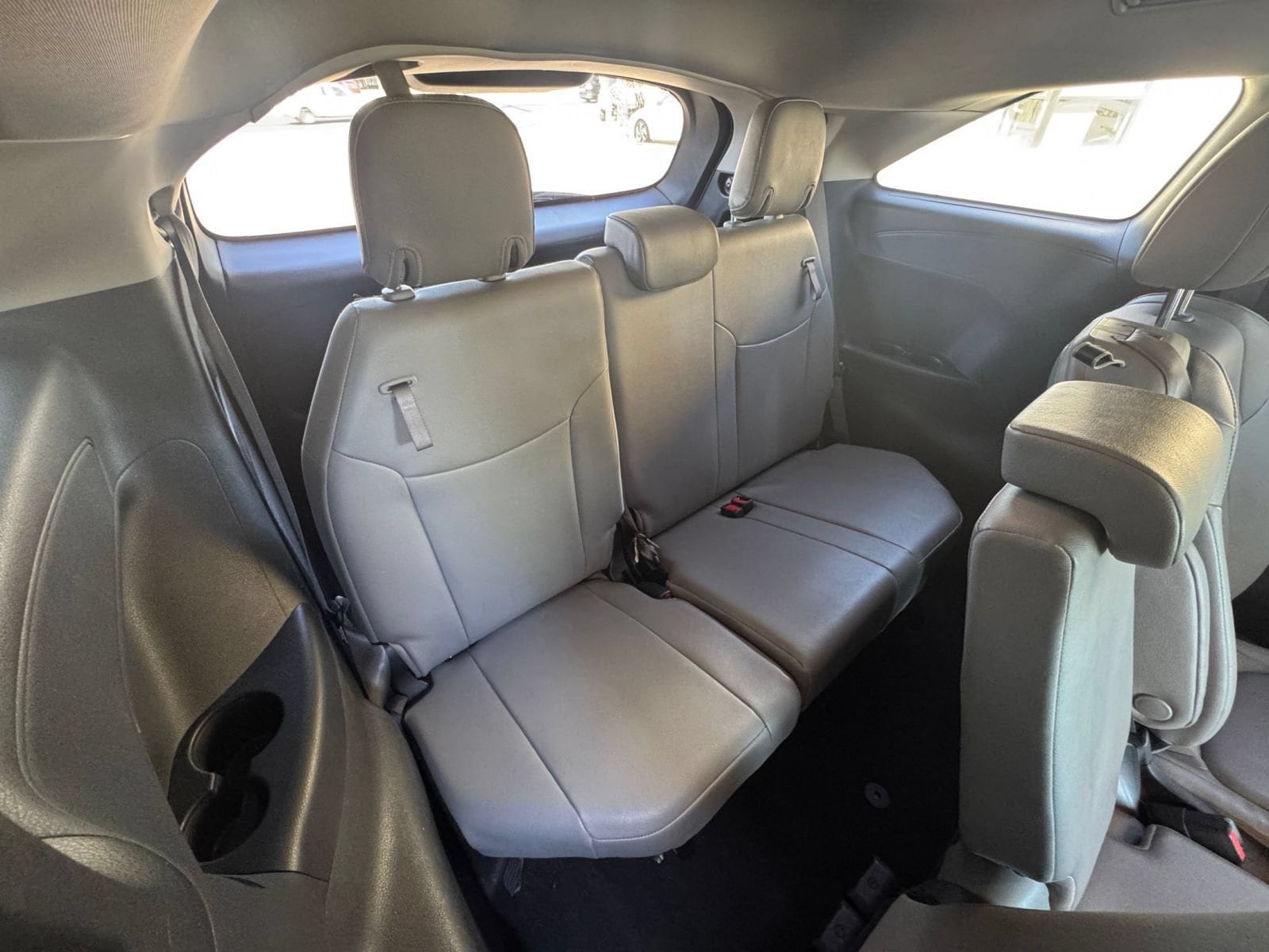 Thumbnail: 2025 Toyota Sienna - 31