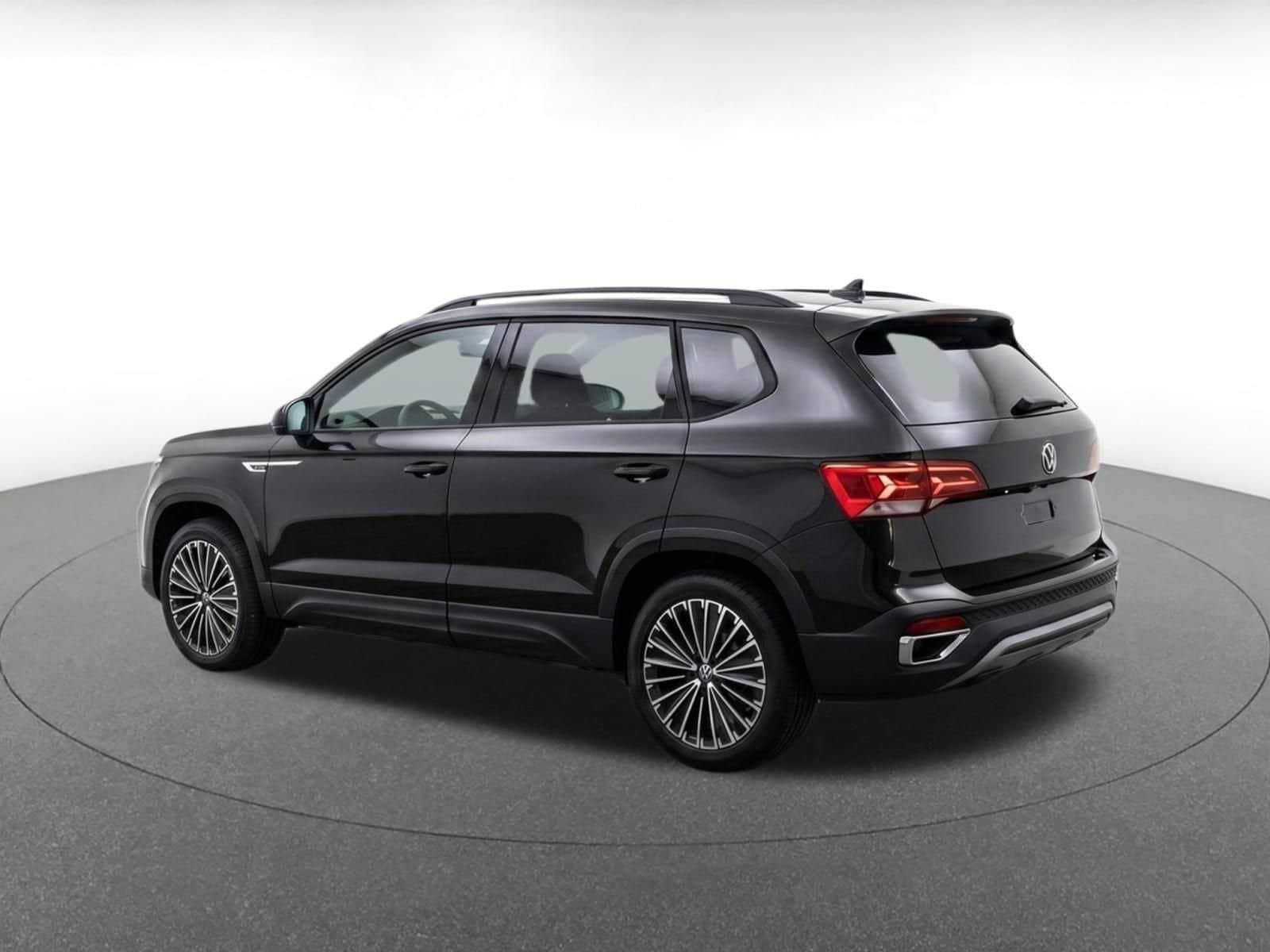 Thumbnail: 2026 Volkswagen Taos - 6