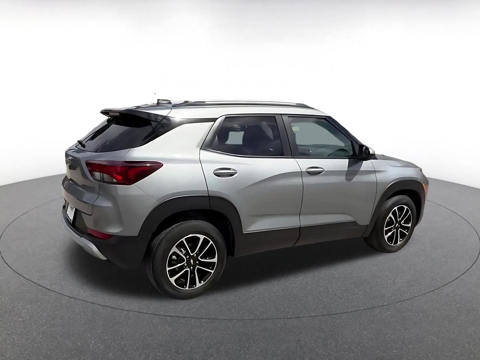 Thumbnail: 2025 Chevrolet TrailBlazer - 14