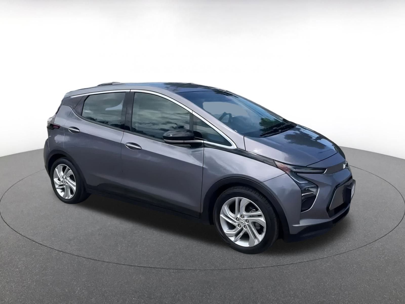 Thumbnail: 2023 Chevrolet Bolt EV - 2