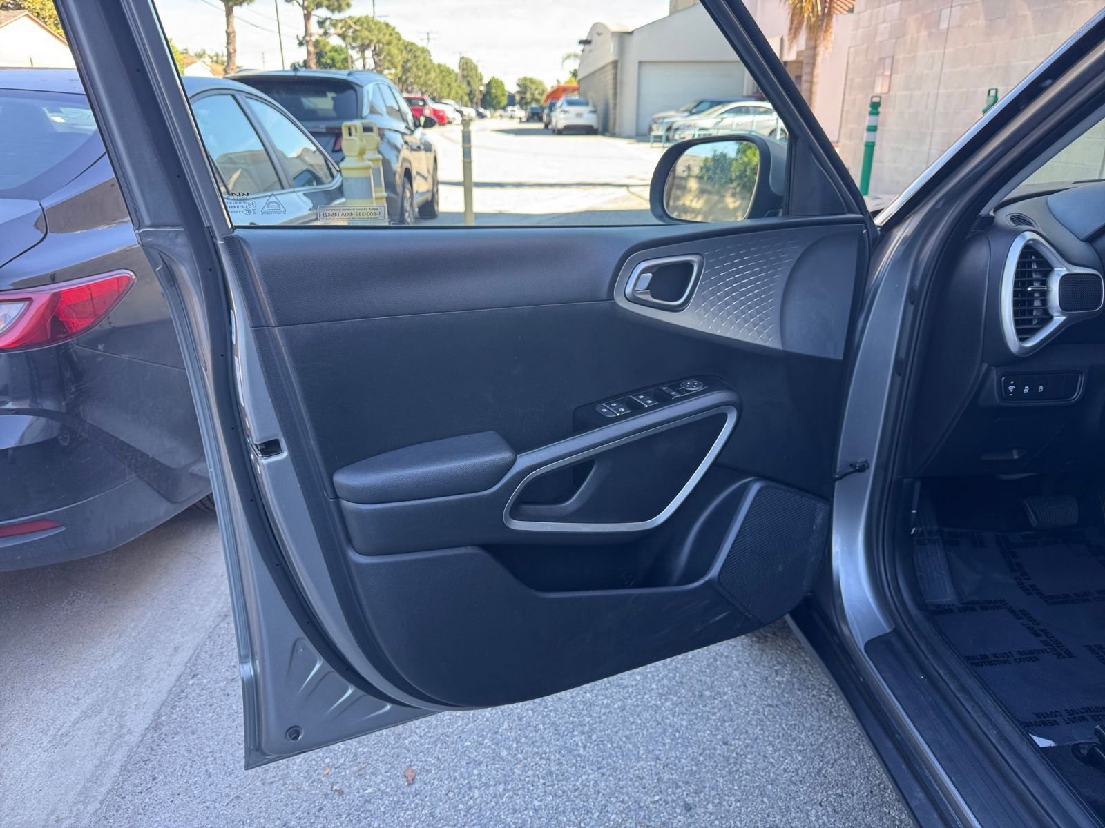 Thumbnail: 2025 Kia Soul - 18