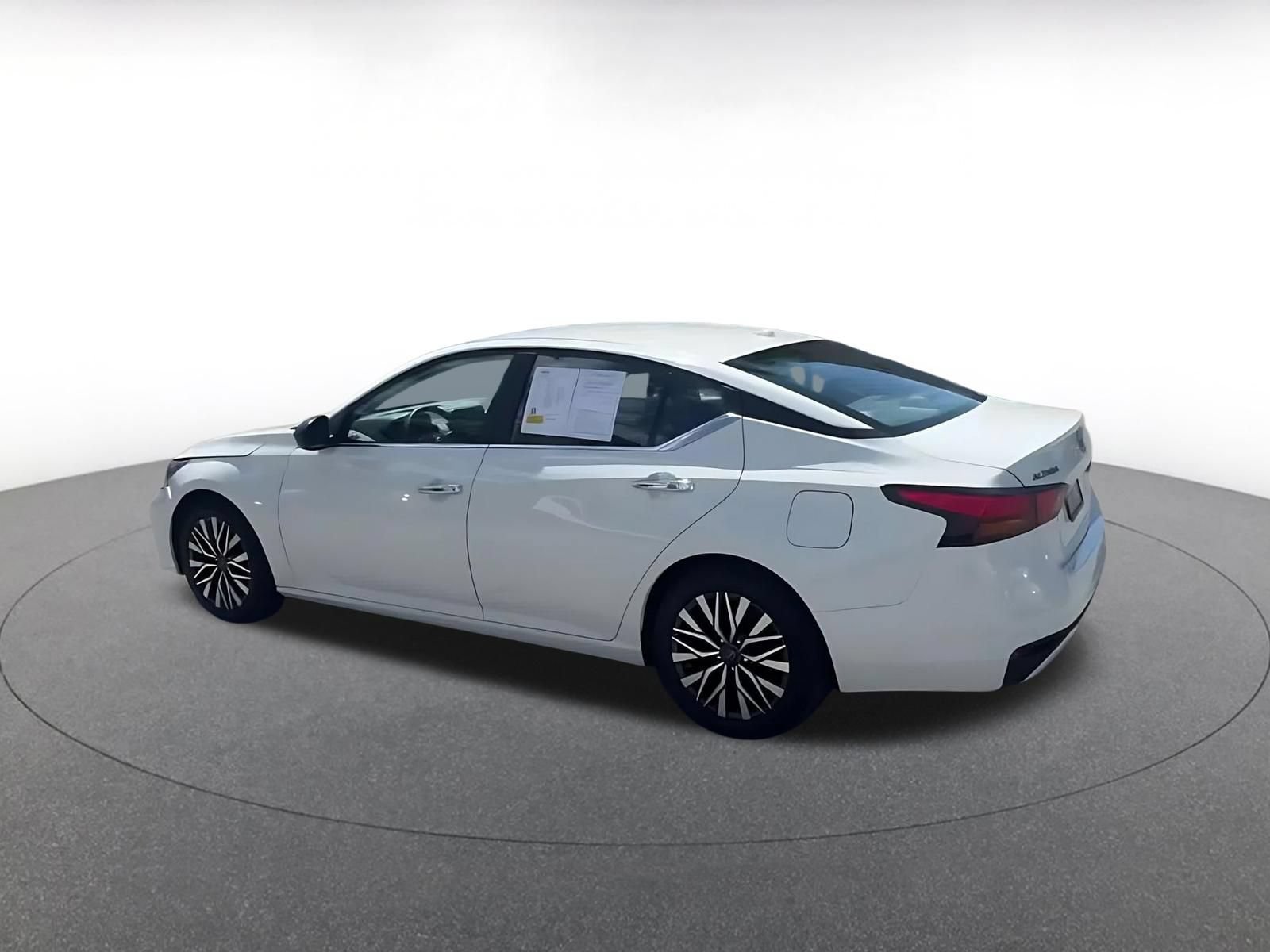 Thumbnail: 2025 Nissan Altima - 10