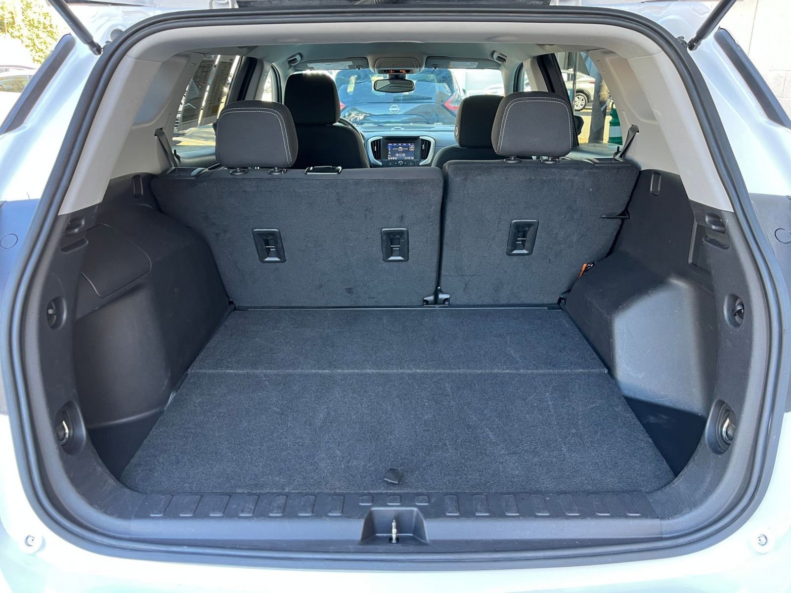 Thumbnail: 2024 GMC Terrain - 31