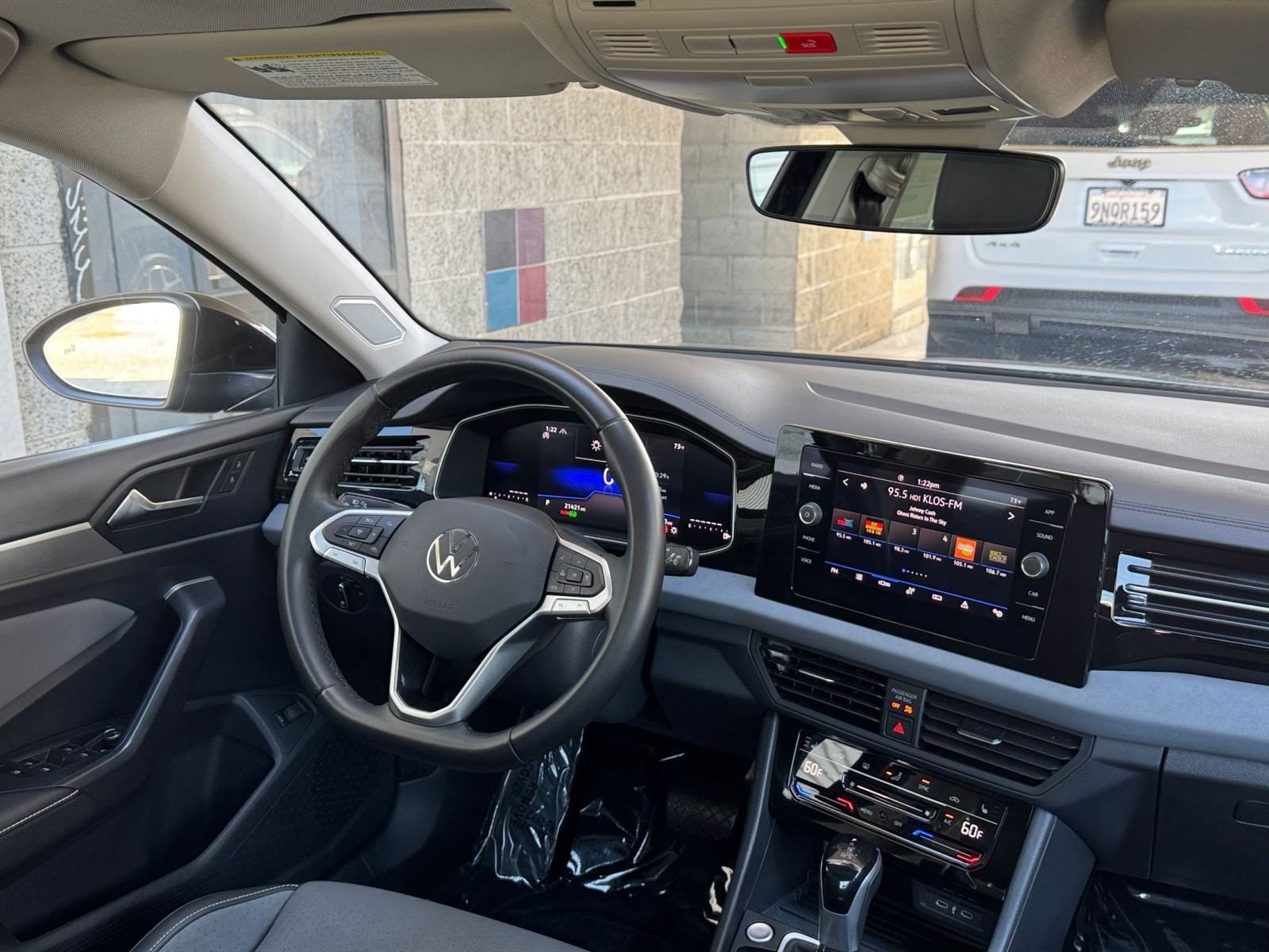 Thumbnail: 2025 Volkswagen Jetta - 33