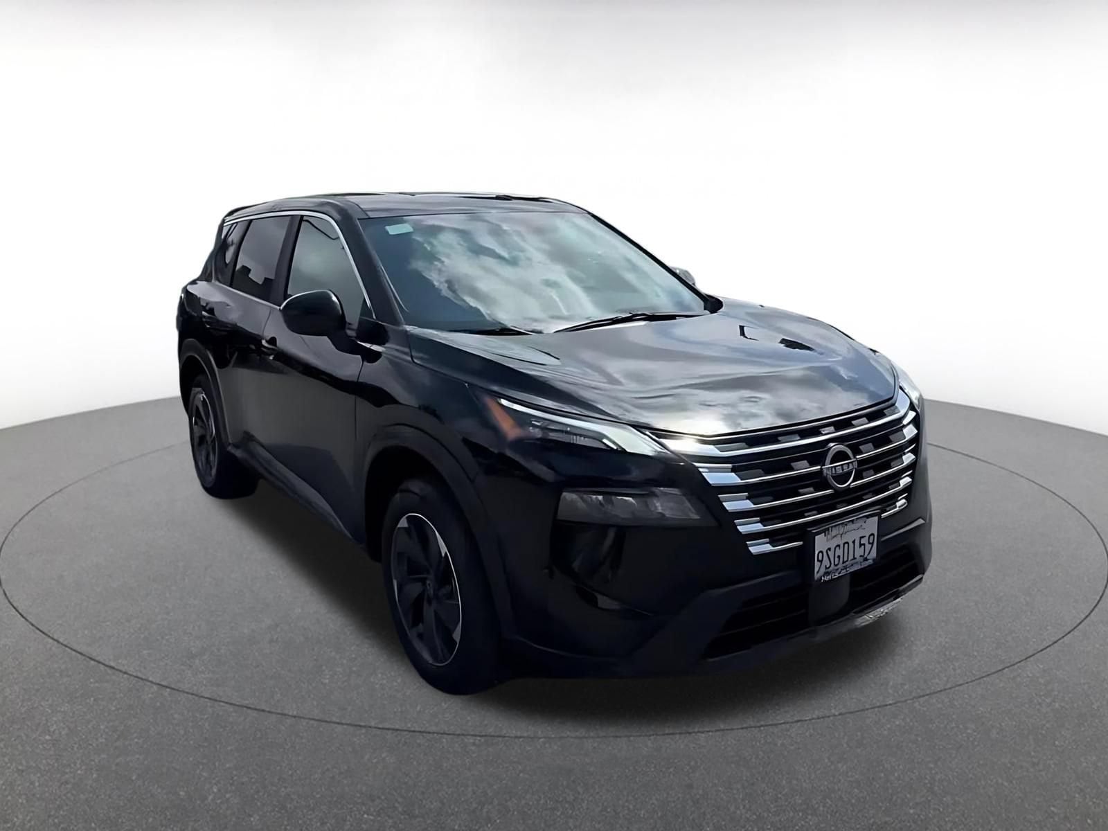 Thumbnail: 2025 Nissan Rogue - 3
