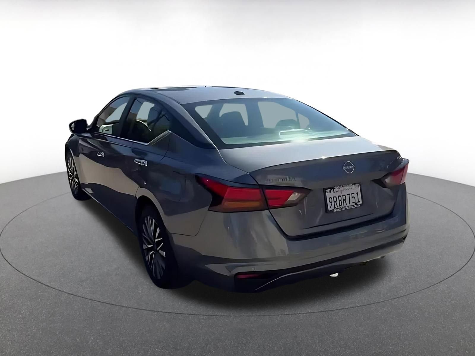 Thumbnail: 2025 Nissan Altima - 10