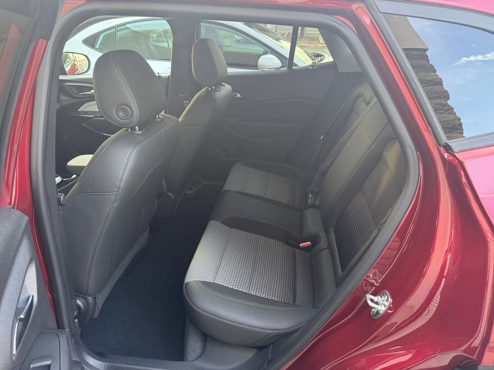 Thumbnail: 2025 Chevrolet Trax - 23