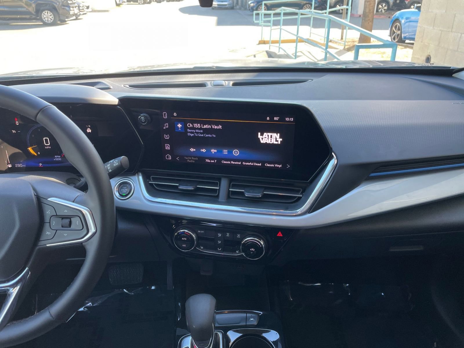 Thumbnail: 2025 Chevrolet Trax - 18