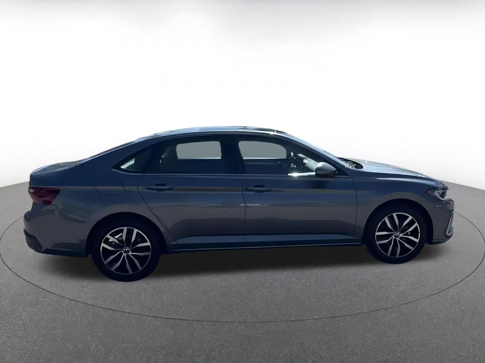 Thumbnail: 2025 Volkswagen Jetta - 16
