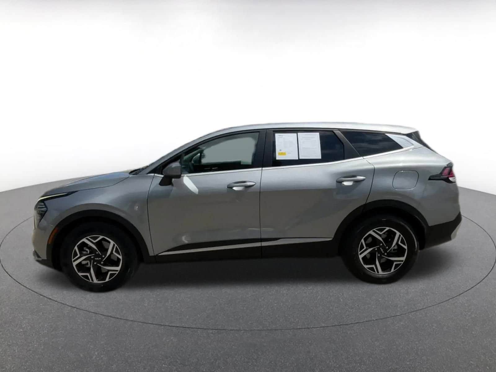 Thumbnail: 2024 Kia Sportage - 9
