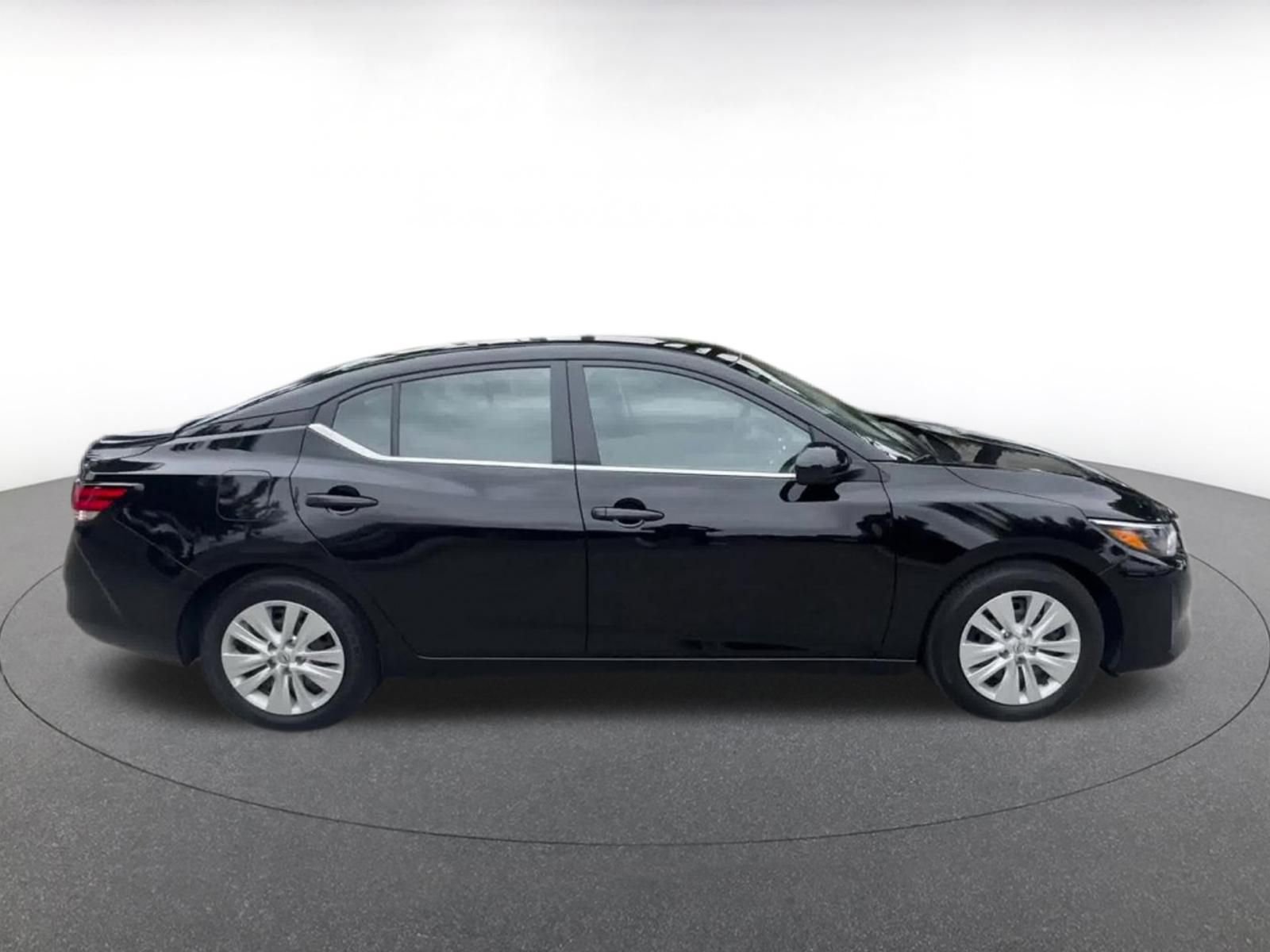 Thumbnail: 2025 Nissan Sentra - 16