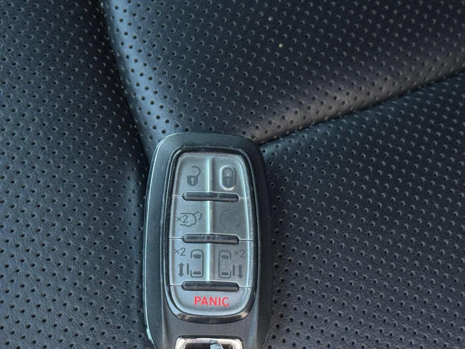 Thumbnail: 2025 Chrysler Pacifica - 23