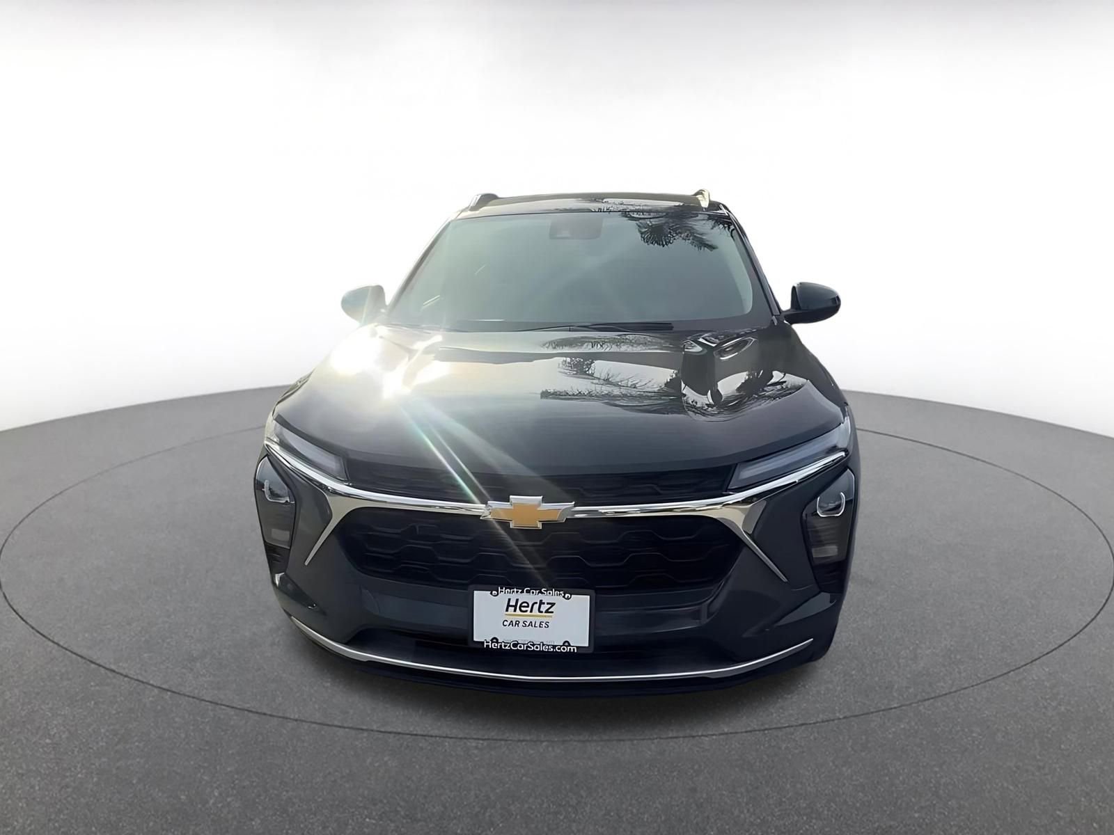 Thumbnail: 2025 Chevrolet Trax - 4