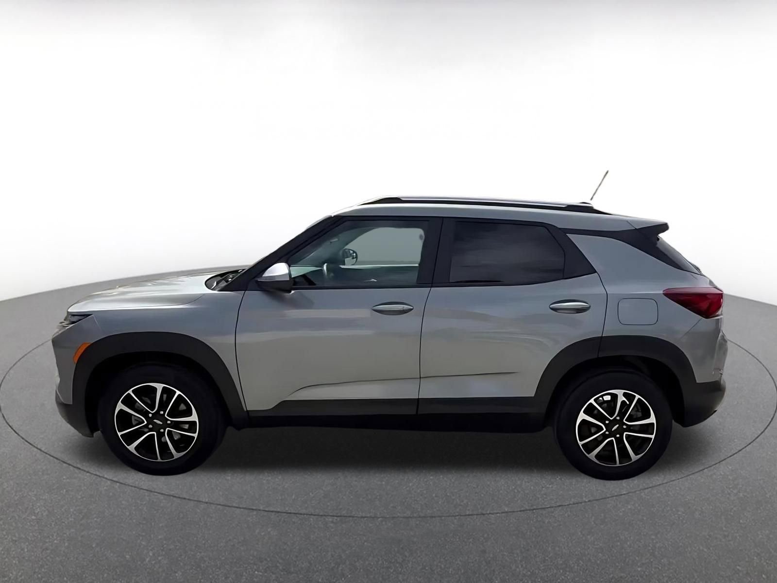 Thumbnail: 2025 Chevrolet TrailBlazer - 9