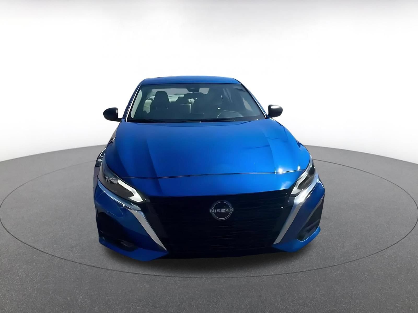 Thumbnail: 2025 Nissan Altima - 4