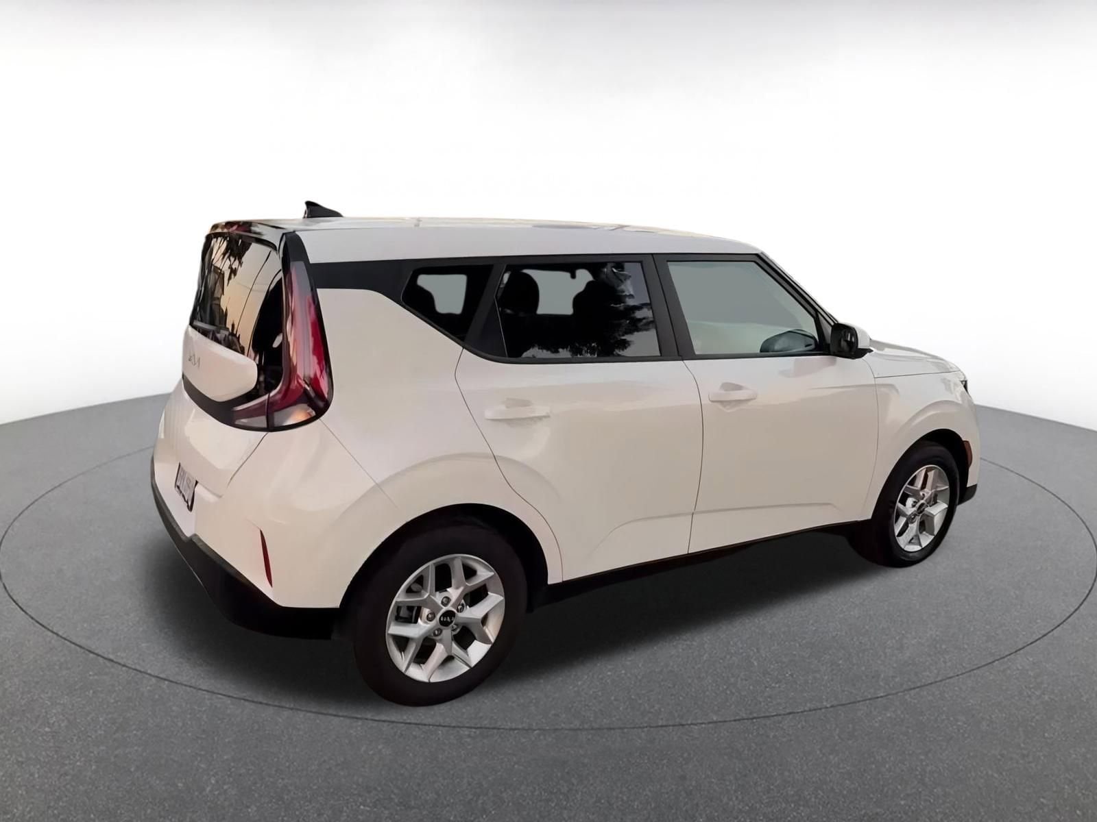 Thumbnail: 2025 Kia Soul - 15