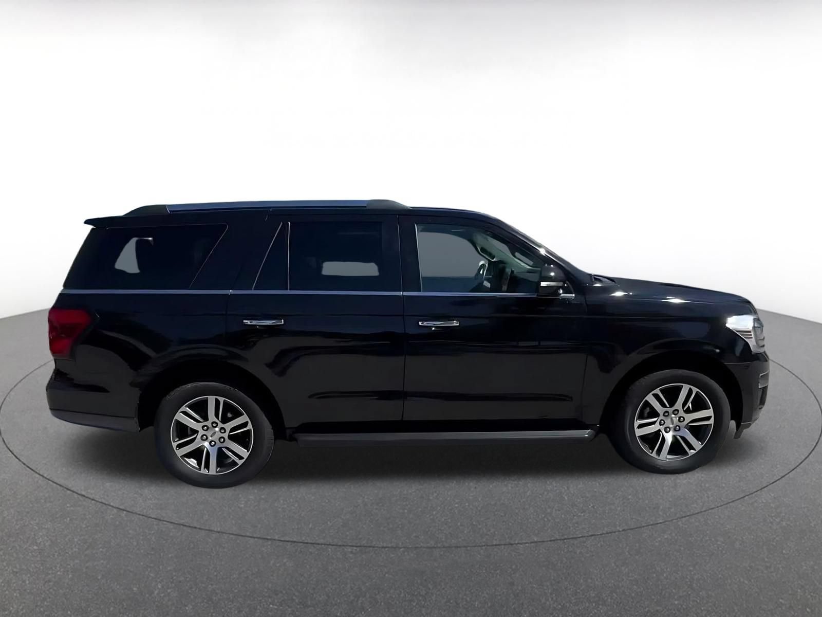 Thumbnail: 2024 Ford Expedition - 15