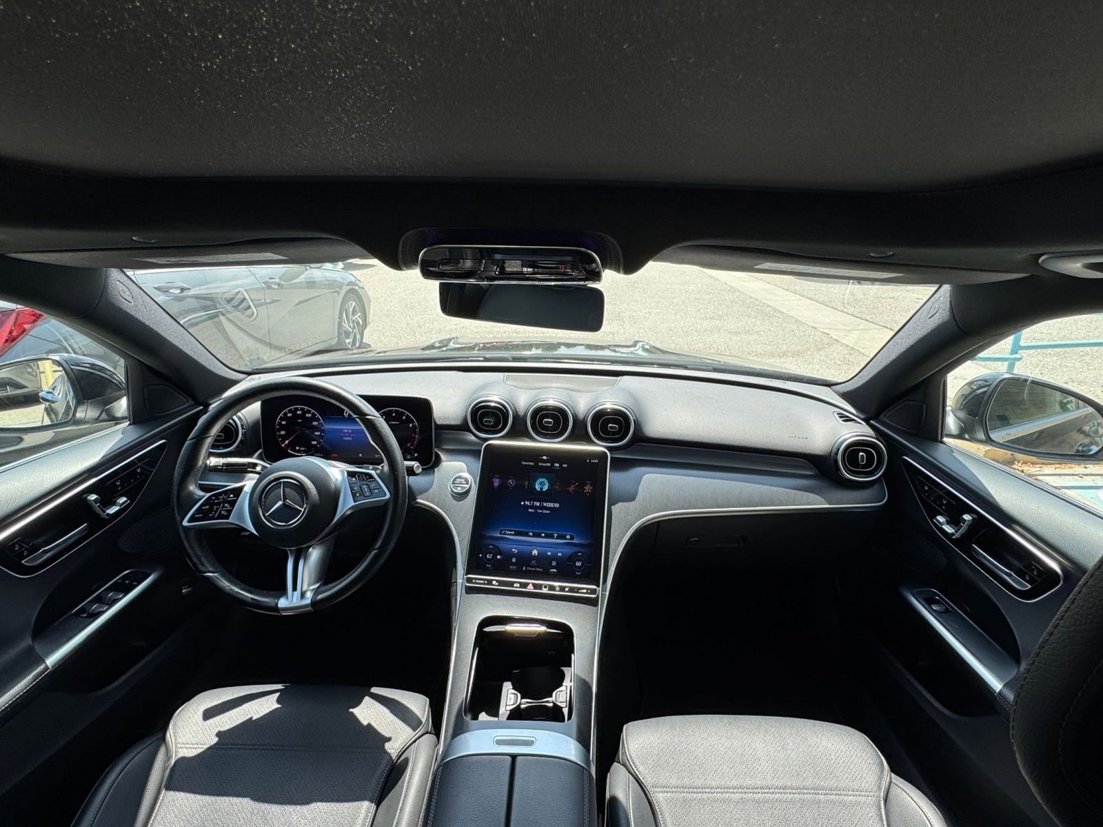 Thumbnail: 2024 Mercedes-Benz C-Class - 35