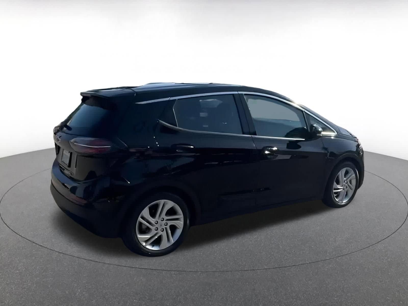 Thumbnail: 2023 Chevrolet Bolt EV - 14