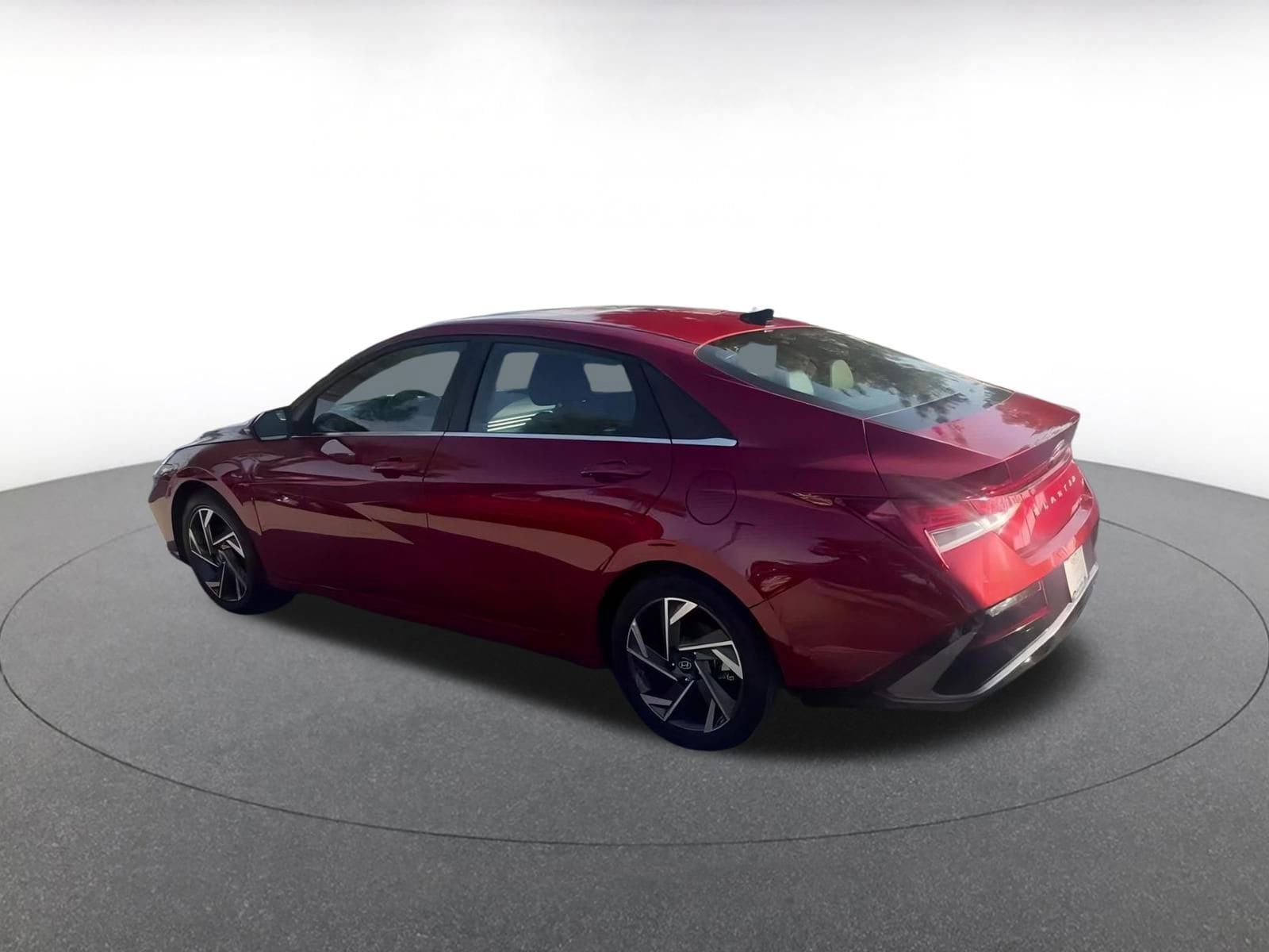 Thumbnail: 2025 Hyundai Elantra - 9