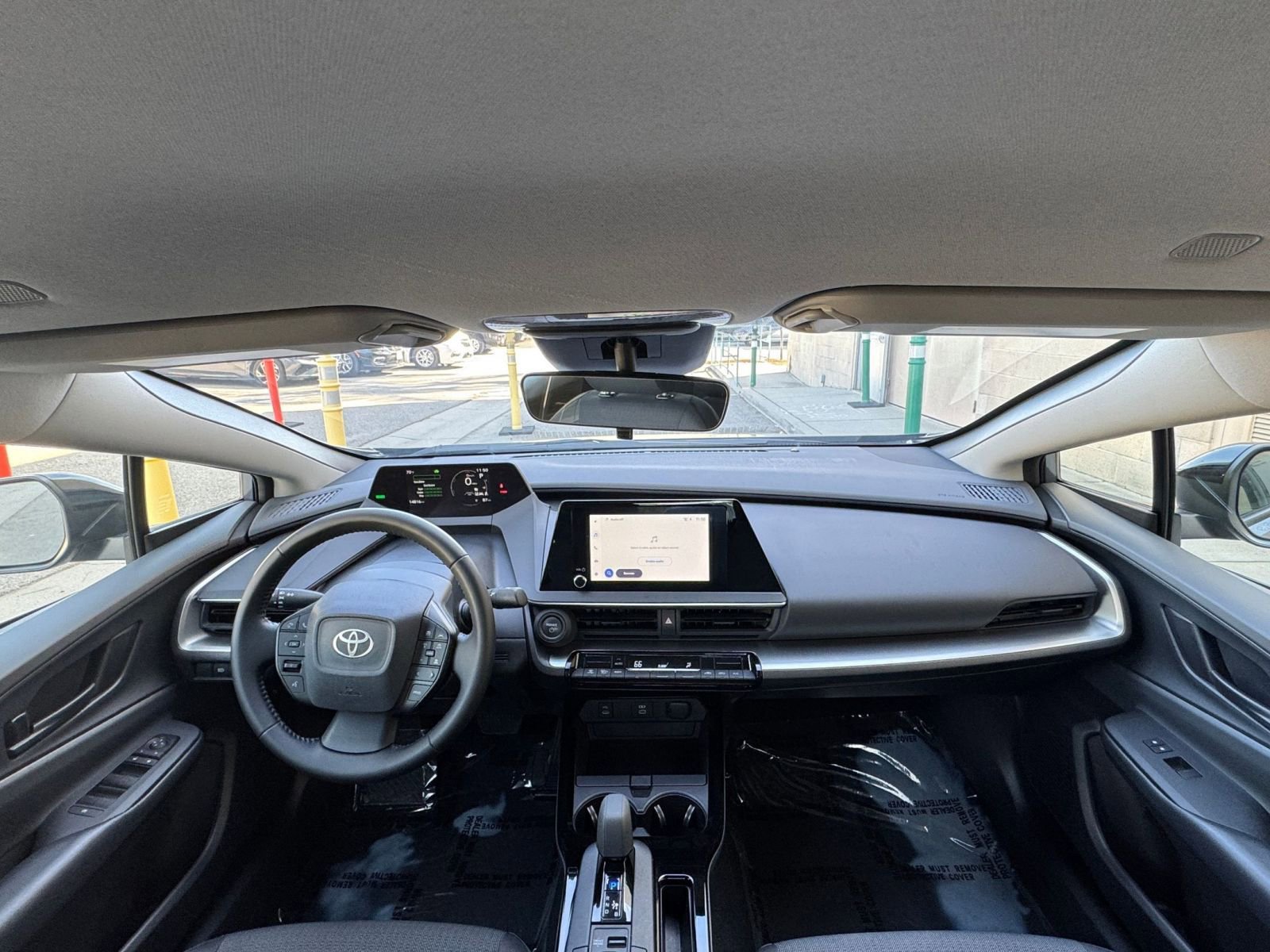 Thumbnail: 2025 Toyota Prius - 32