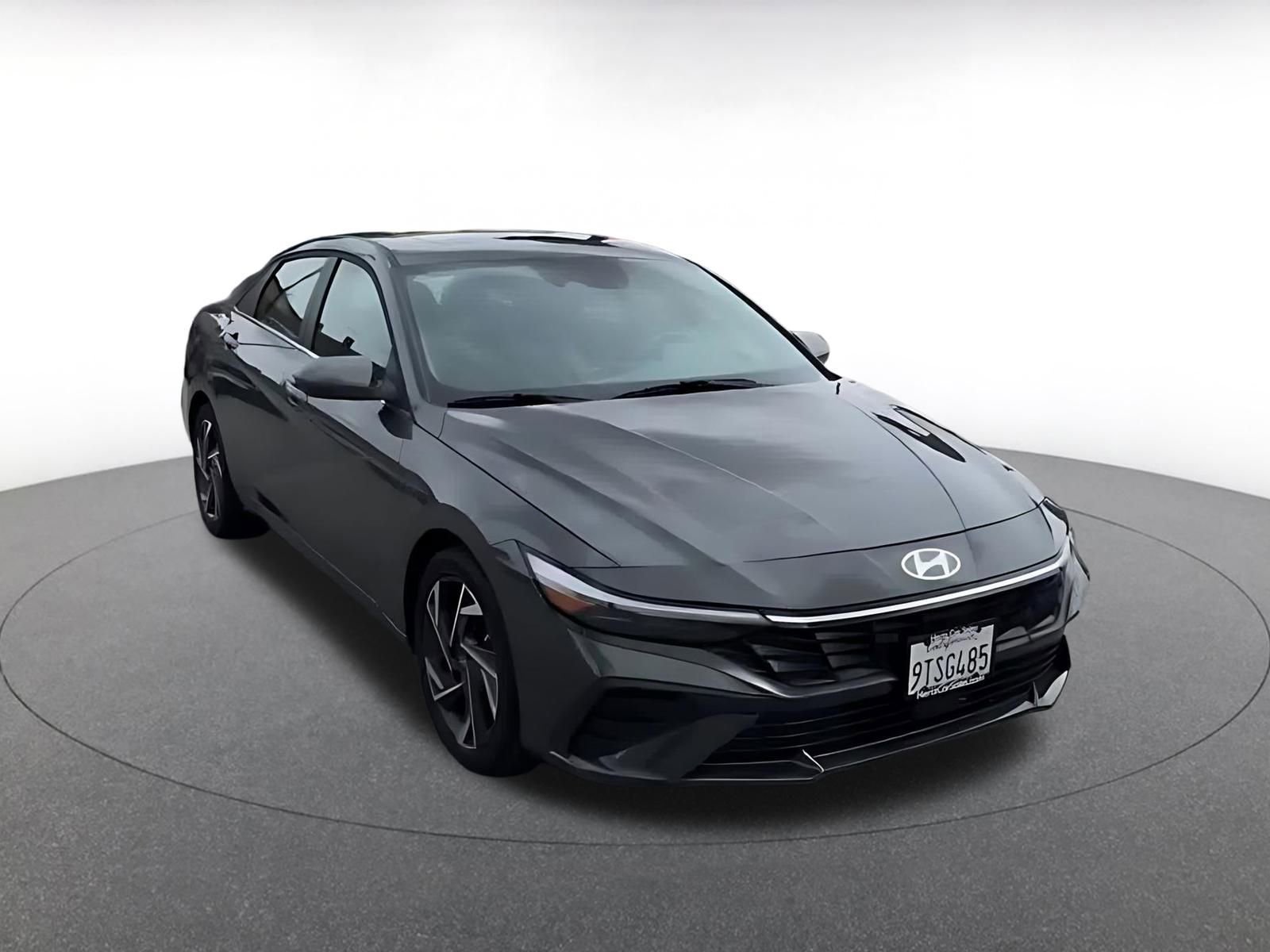 Thumbnail: 2025 Hyundai Elantra - 3