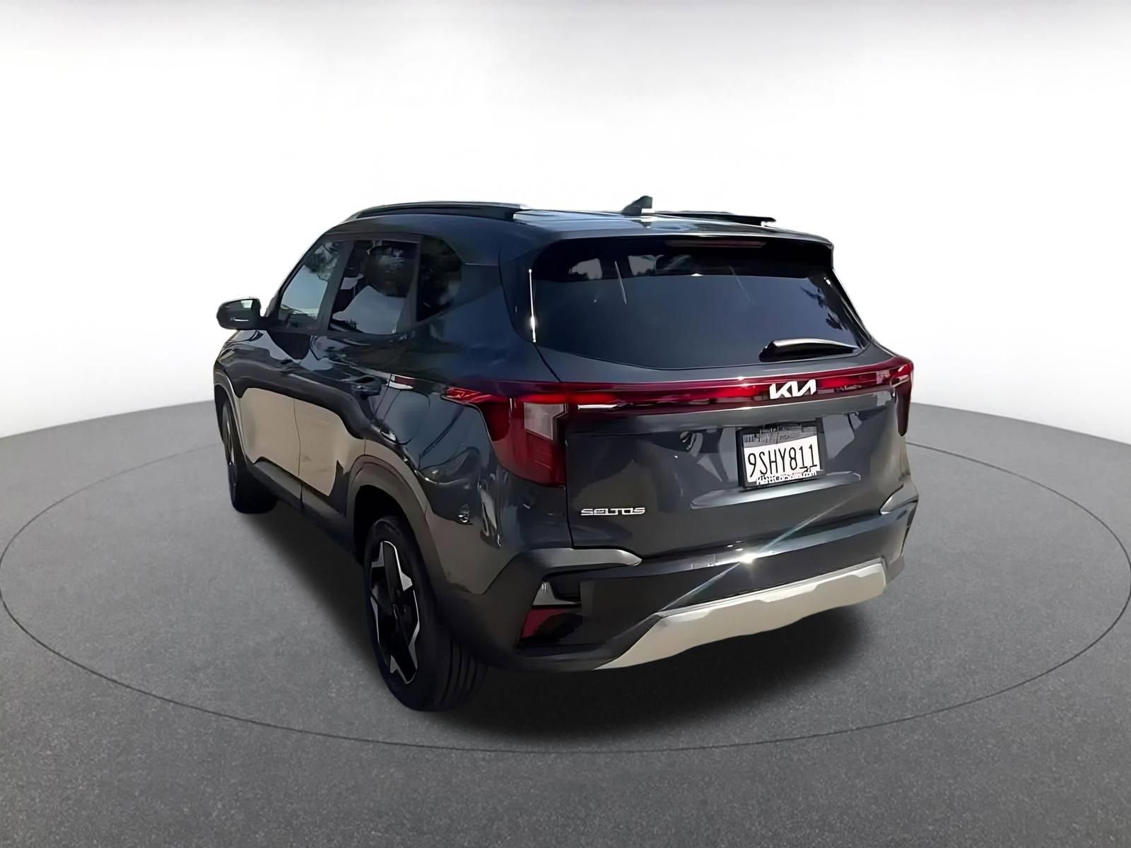 Thumbnail: 2025 Kia Seltos - 10