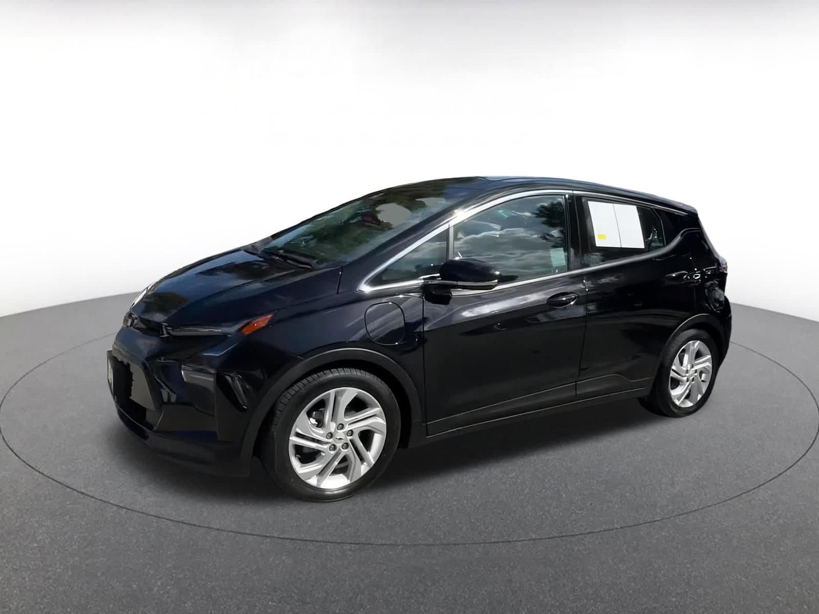 Thumbnail: 2023 Chevrolet Bolt EV - 8