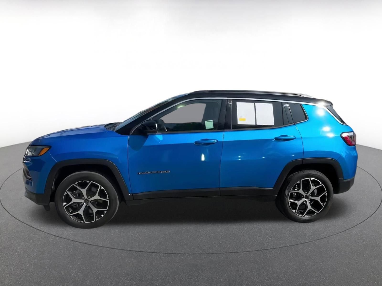 Thumbnail: 2025 Jeep Compass - 9