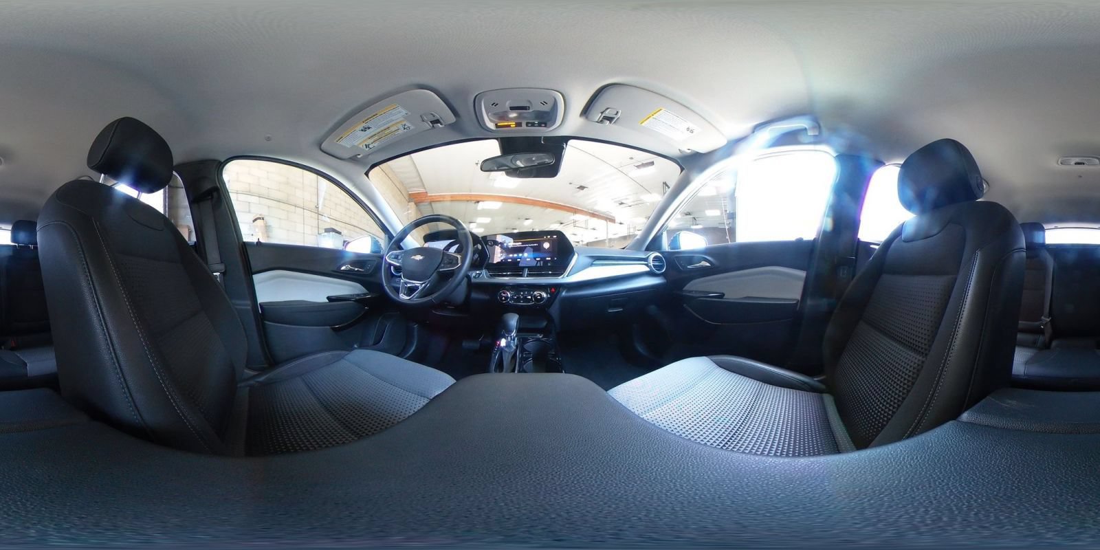 Thumbnail: 2025 Chevrolet Trax - 34