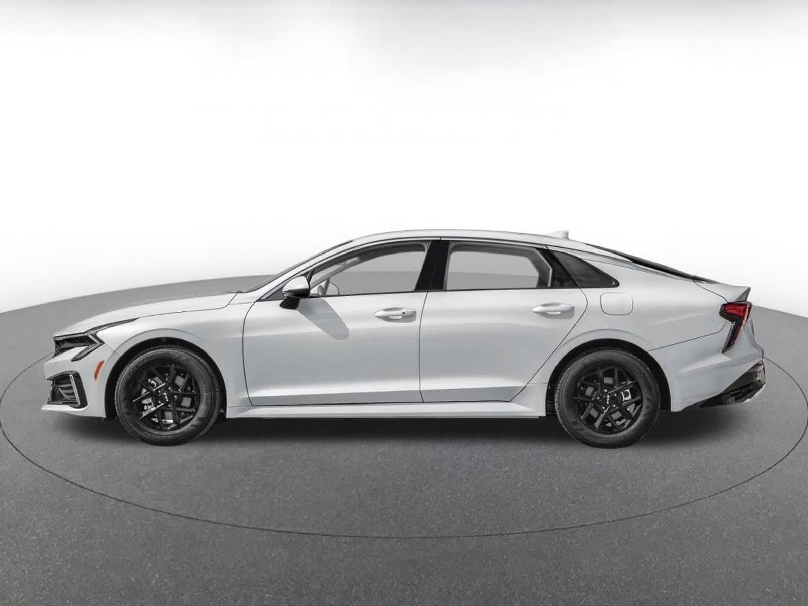Thumbnail: 2025 Kia K5 - 3