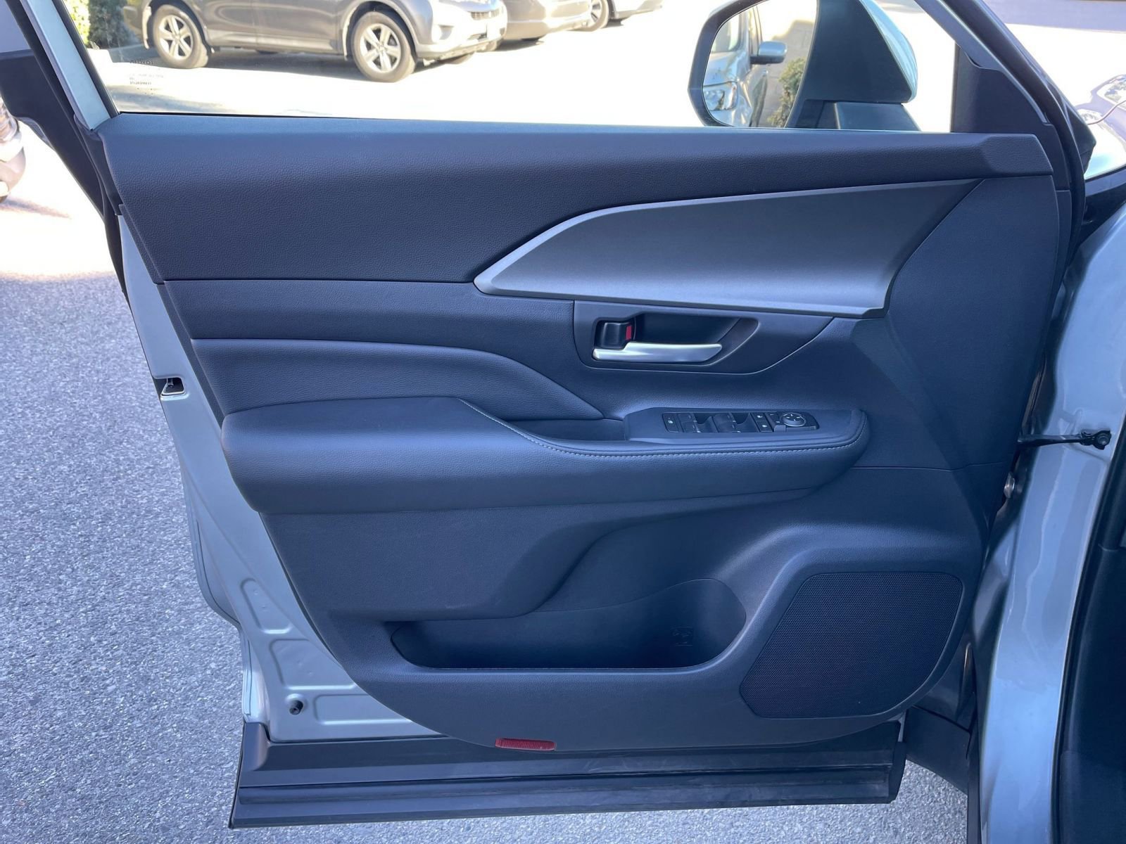 Thumbnail: 2025 Toyota Grand Highlander - 20