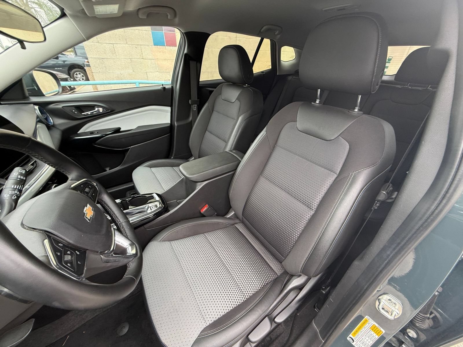 Thumbnail: 2025 Chevrolet Trax - 28