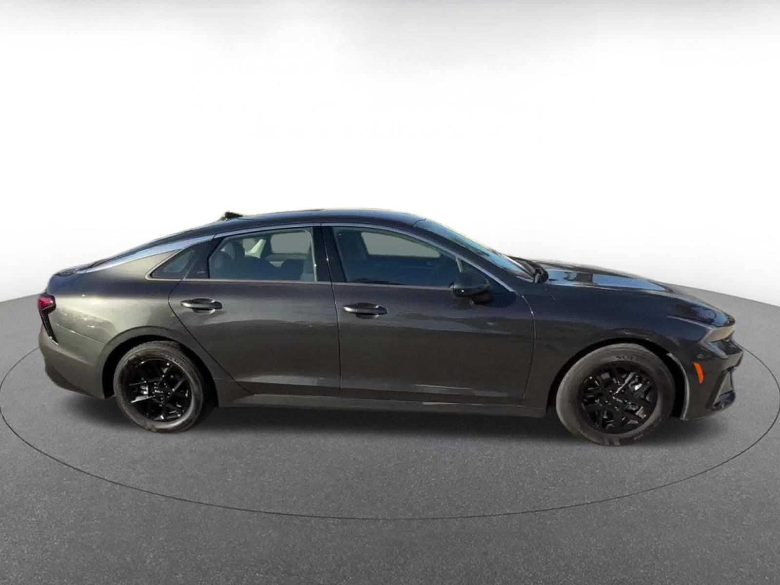 Thumbnail: 2025 Kia K5 - 16