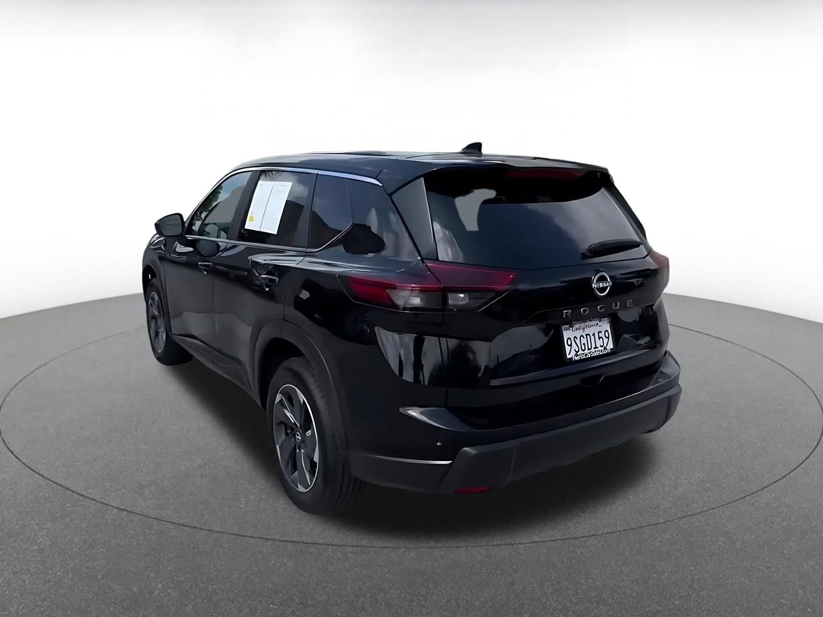 Thumbnail: 2025 Nissan Rogue - 10