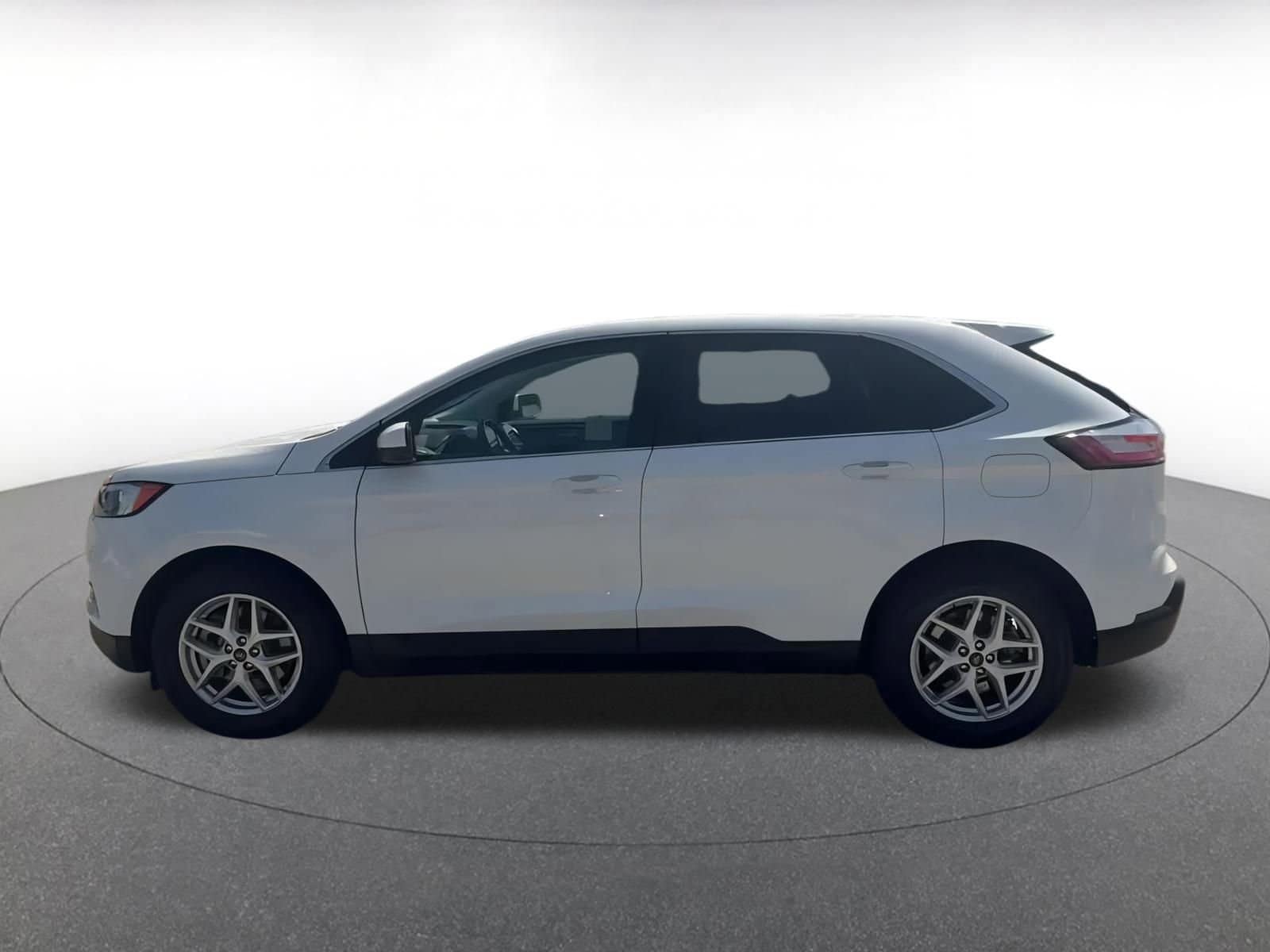 Thumbnail: 2023 Ford Edge - 9
