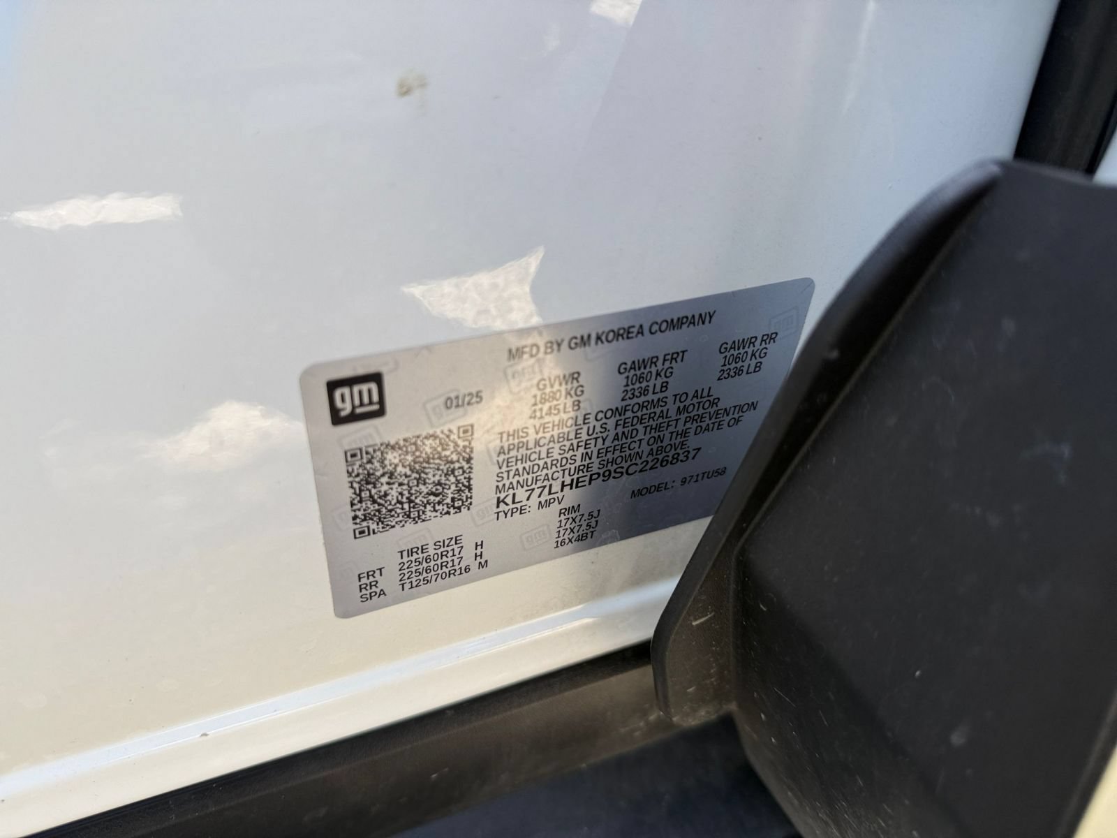 Thumbnail: 2025 Chevrolet Trax - 25