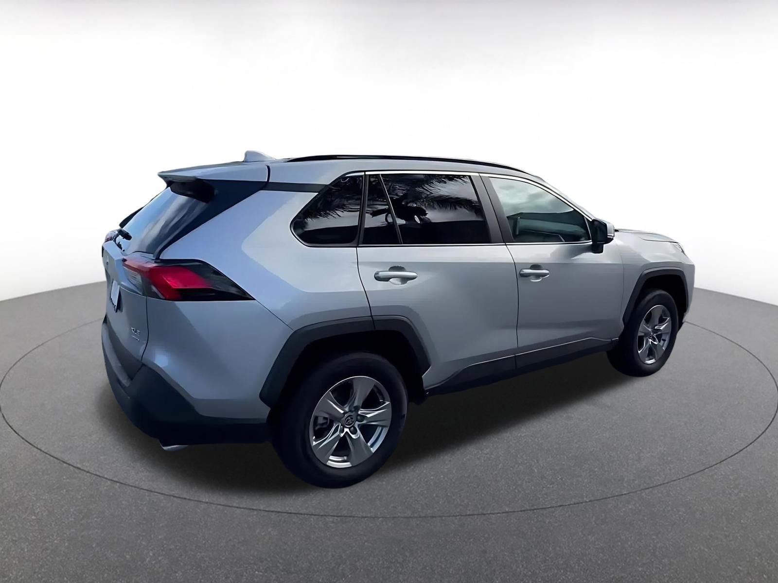 Thumbnail: 2025 Toyota RAV4 - 14